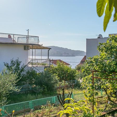 Apartments By The Sea Seget Vranjica, Trogir - 1038 Zewnętrze zdjęcie
